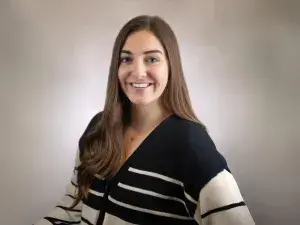 carly bittner headshot